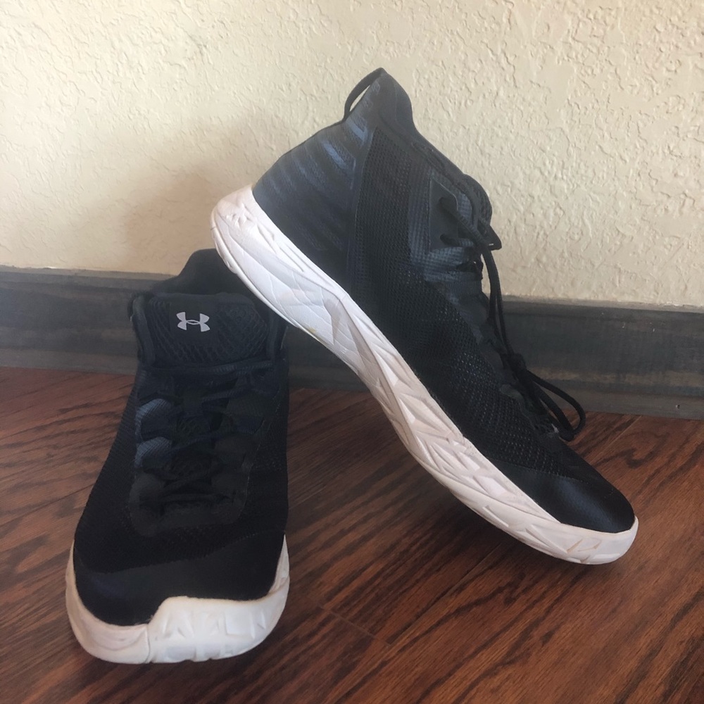 Men’s Under Armour Basketball Shoes